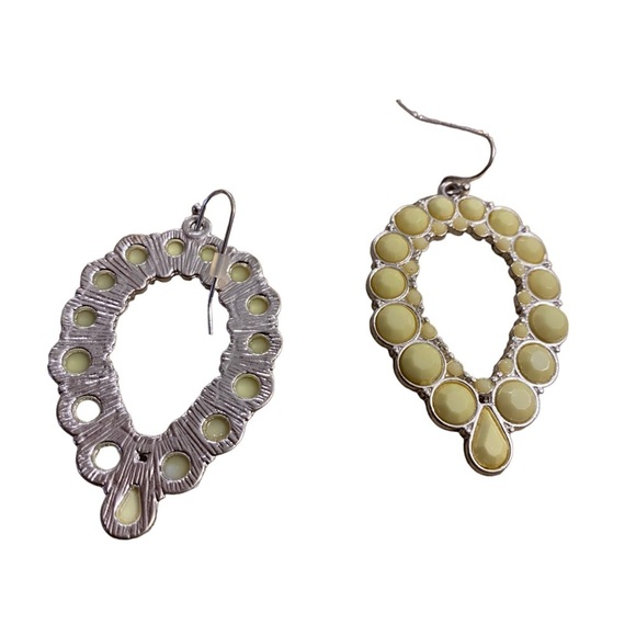 Earrings | Yellow Tear Drop Shape Silver Pastel Yellow New - Picture 3 of 6